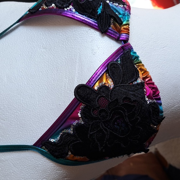 IVE GOT TWO TICKETS TO PARADISE! Handmade sequin and lace bathing suit top! - Picture 7 of 8